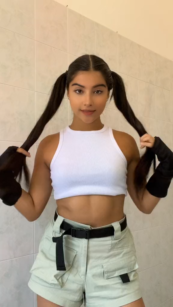 Dancing Sara ,Copa Cabana, Colombia #17, Saravalentina