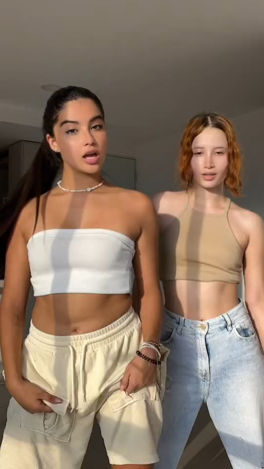 Dancing Sara ,Copa Cabana, Colombia #12, Saravalentina