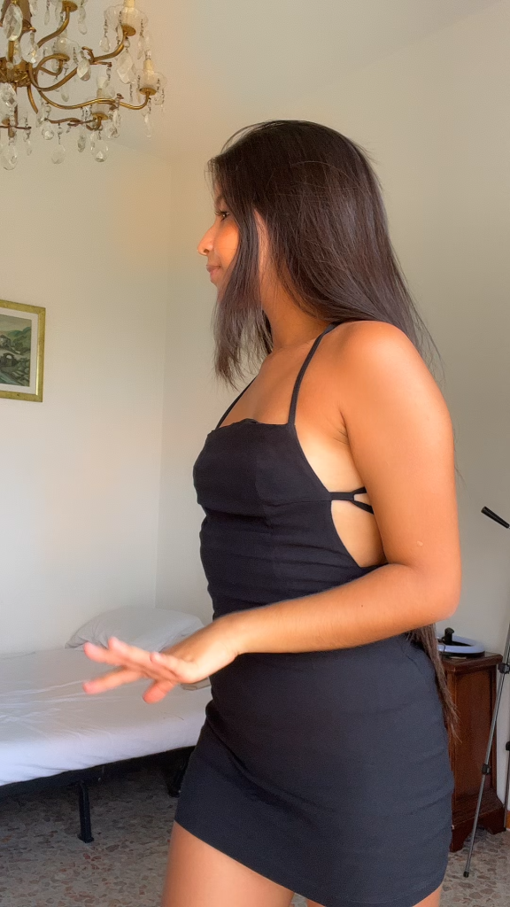 Dancing Sara ,Copa Cabana, Colombia #3, Saravalentina