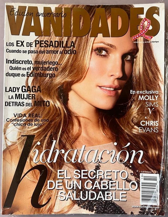 Vanidades October 2011, Latin