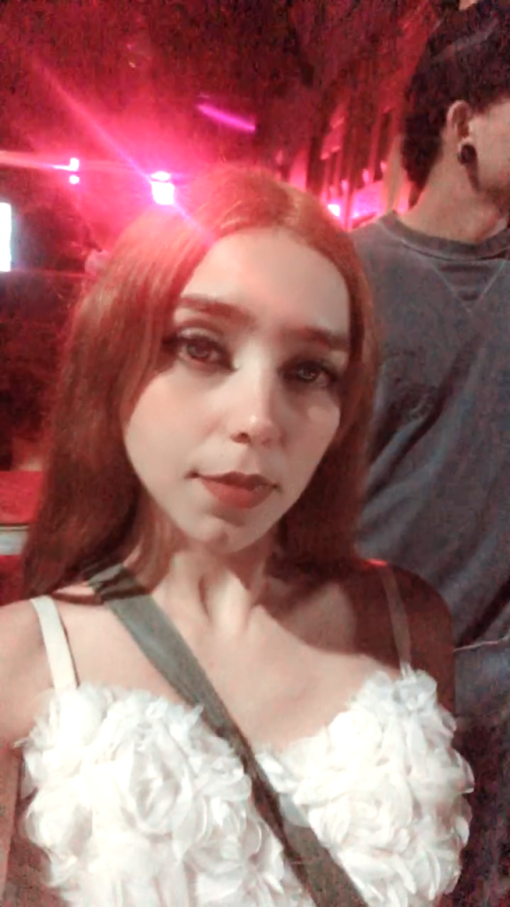 Sociable, Daniela Madrid Durango